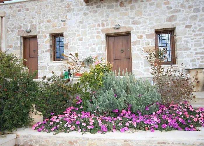 Lithos Traditional Guest Houses